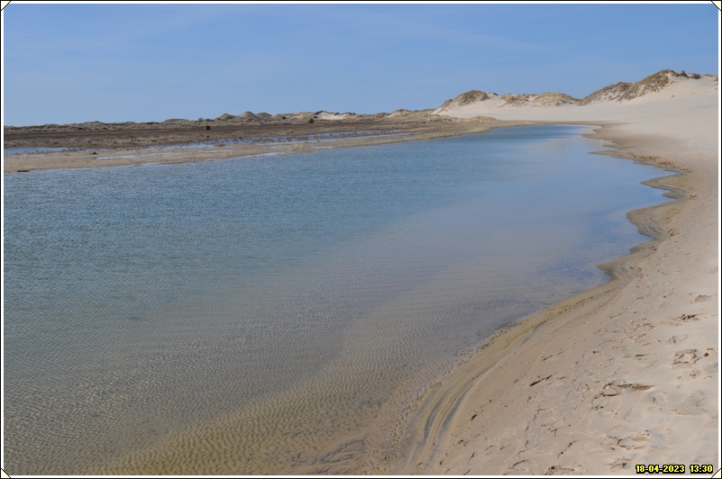 Et billede, der indeholder udendrs, sky, natur, strand

Automatisk genereret beskrivelse